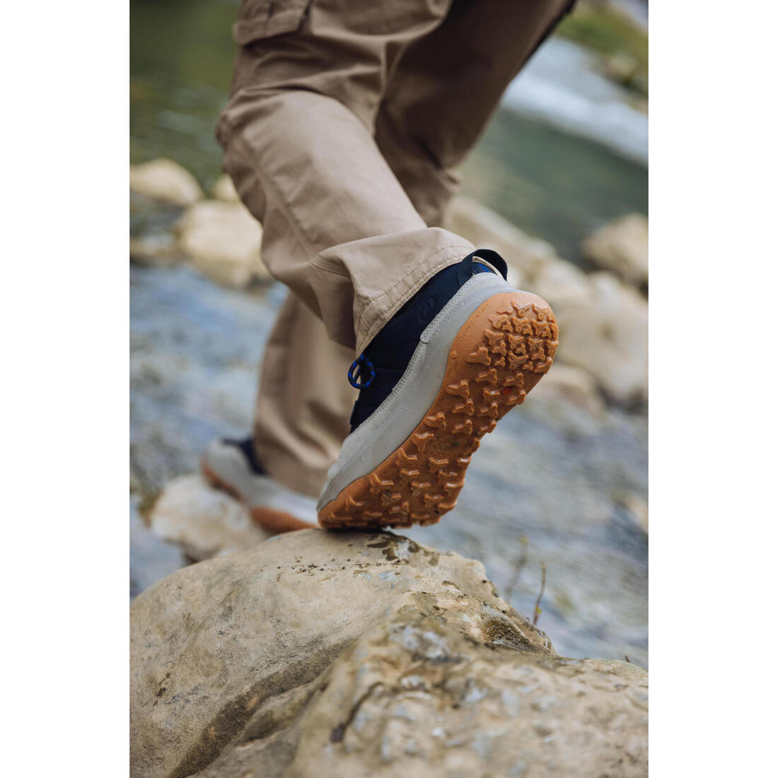 Chaussures de randonnée imperméables homme, NH500 basses WP noir fumé