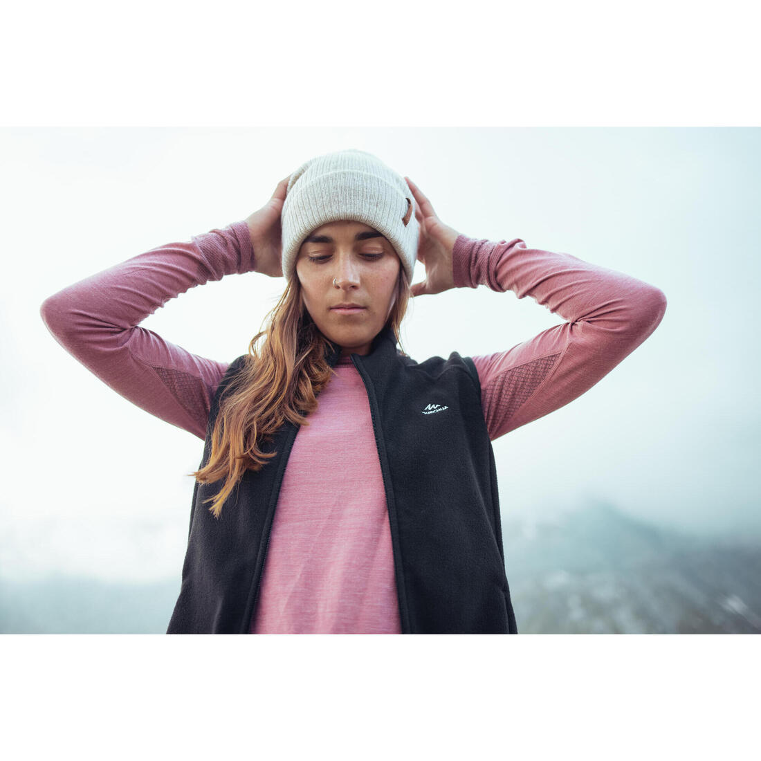 Gilet polaire de randonnée montagne femme, MH100 noir
