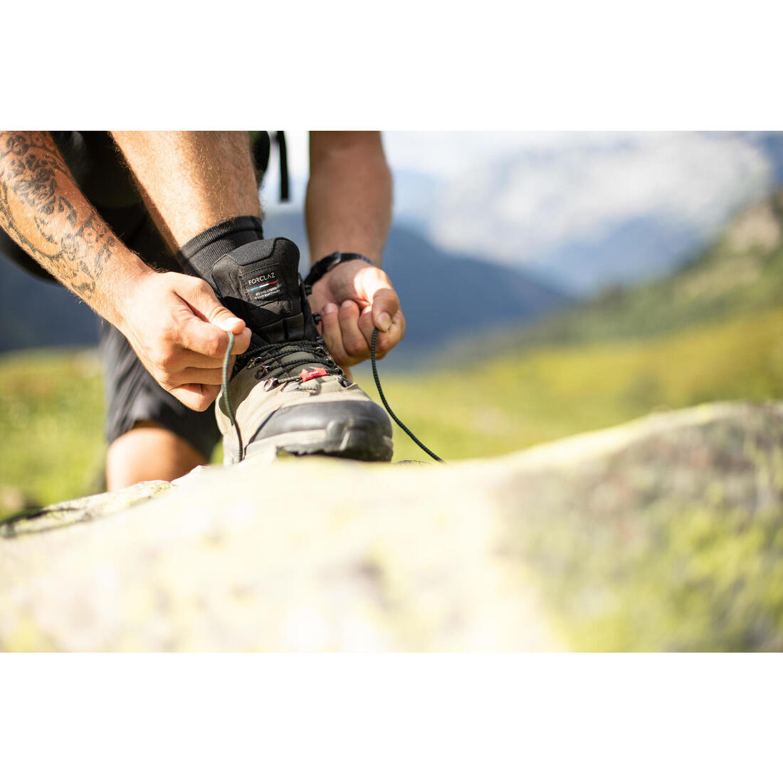 CHAUSSURES TREKKING CUIR IMPERMÉABLES - MT100 - HOMME HAUTE LARGE