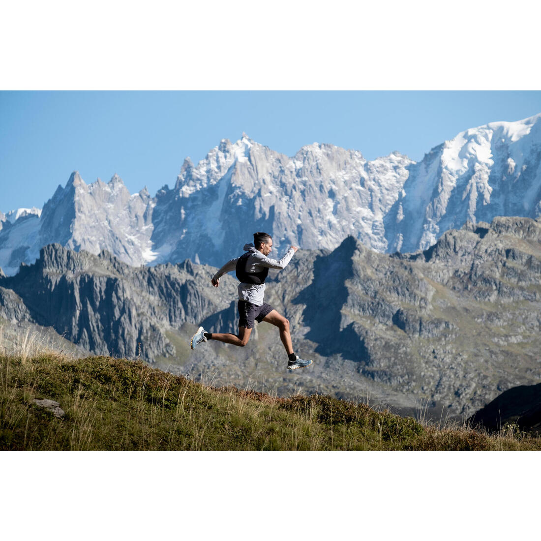 Sac trail running 10l mixte noir - vendu avec poche à eau 1l
