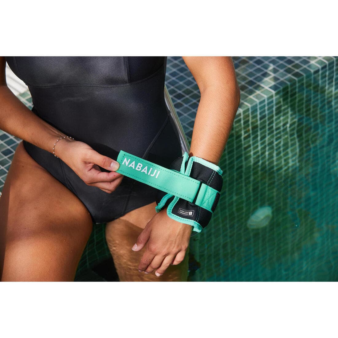 Bracelets Lestés  avec boucle aquagym vert clair. 2*0,5 KG