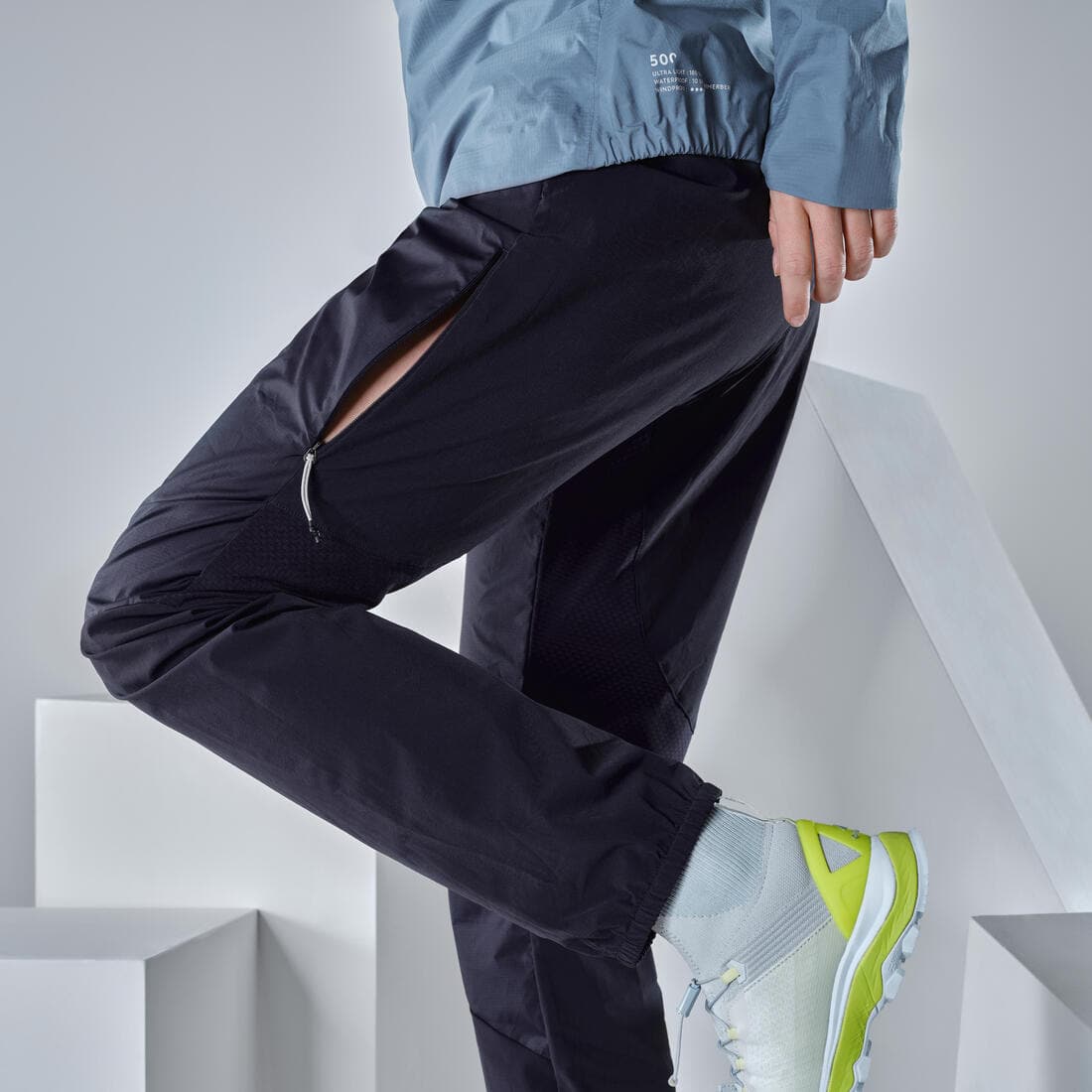 Pantalon ultra léger de randonnée rapide Femme FH500 bleu.