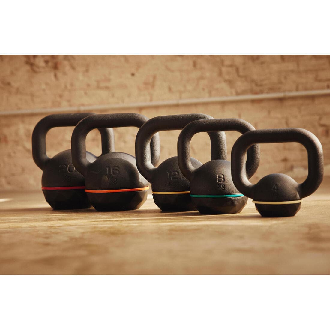 Kettlebell en fonte et base caoutchouc - 12 kg