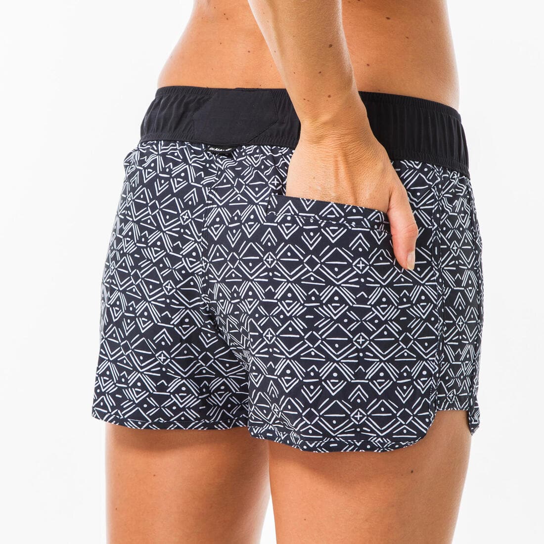 Boardshort surf femme TINI ETHNI avec ceinture élastiquée et cordon de serrage