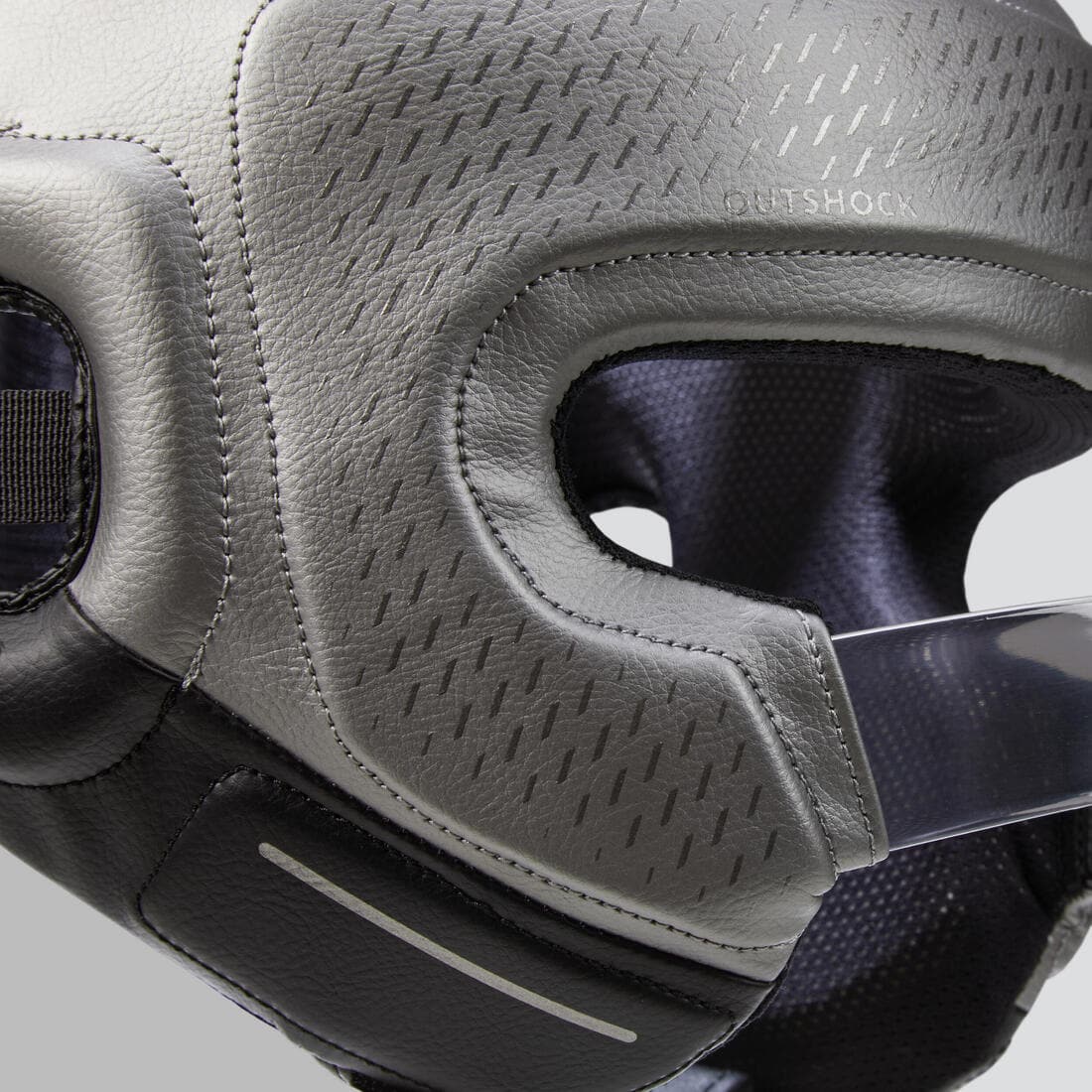 CASQUE DE BOXE OUVERT AVEC BARRE DE PROTECTION NASALE 900