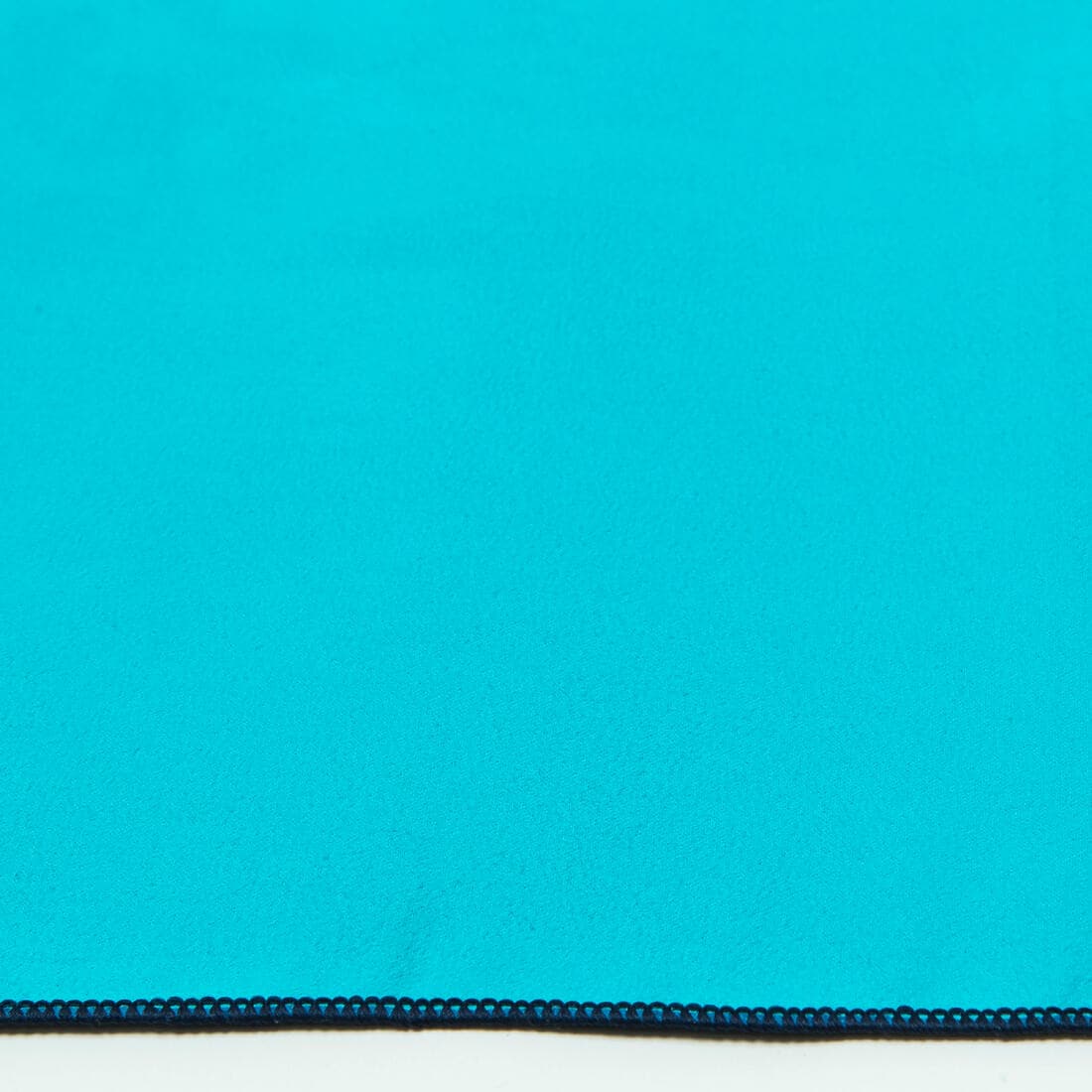 Serviette de bain microfibre double face bleu/vert taille S 39 x 55 cm