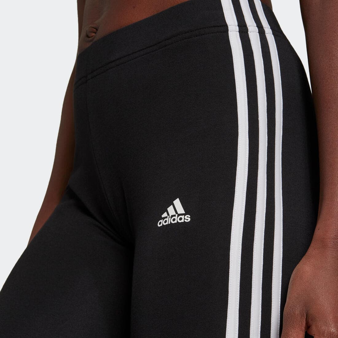 SHORT DE FITNESS SOFT TRAINING ADIDAS FEMME NOIR