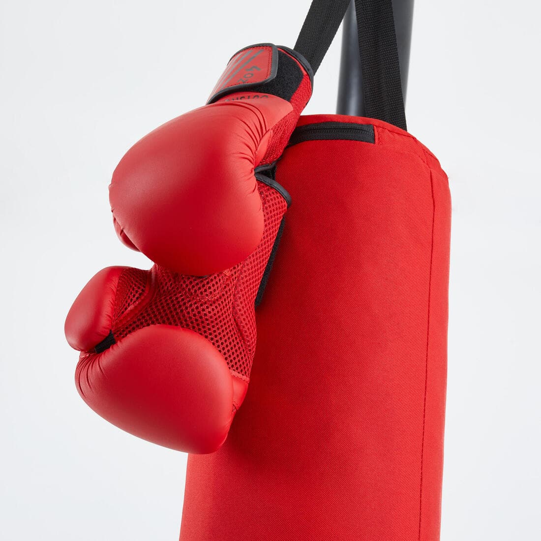 Sac de frappe, gants de boxe enfant - rouge