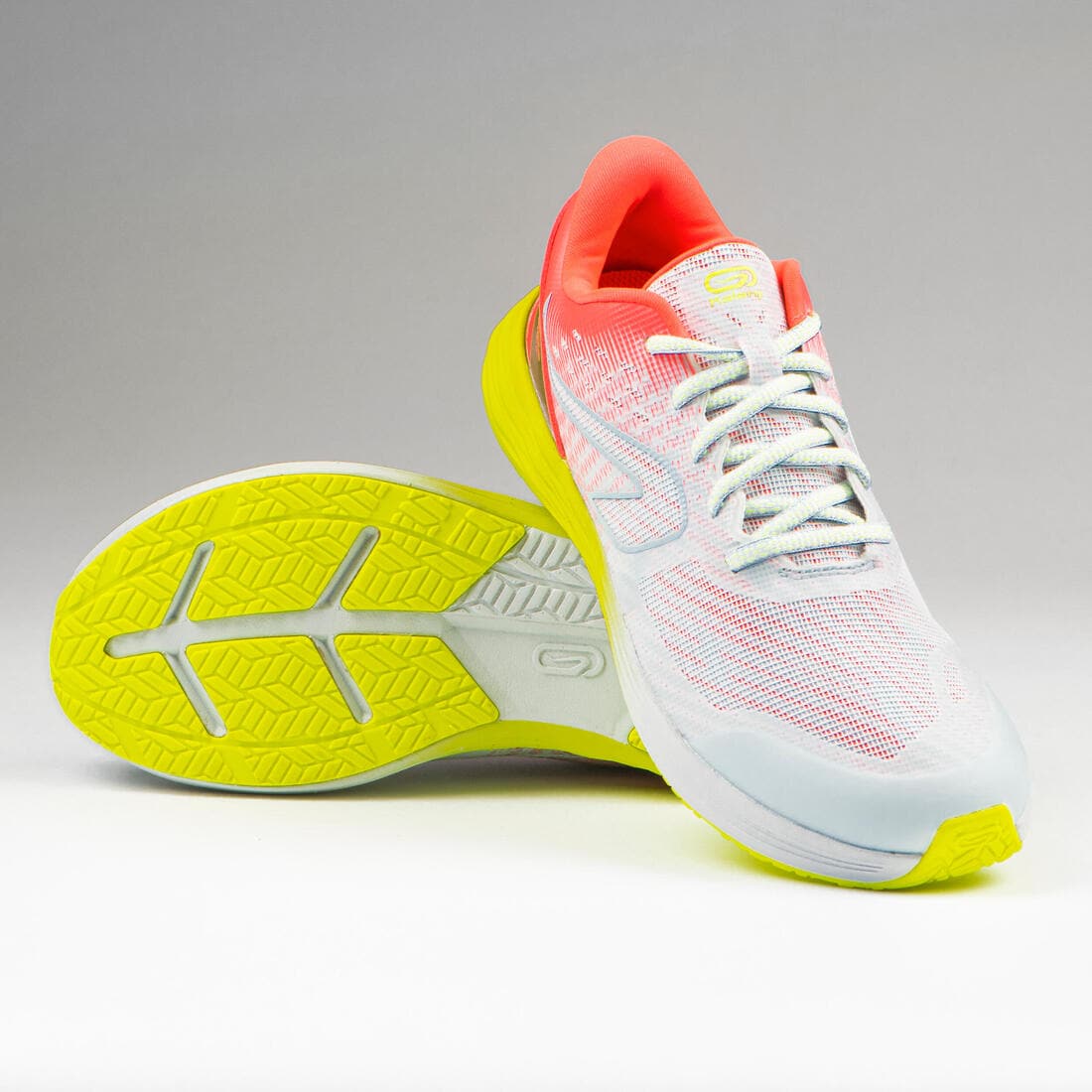 Chaussures de running Enfant -  Kiprun fast noires jaunes