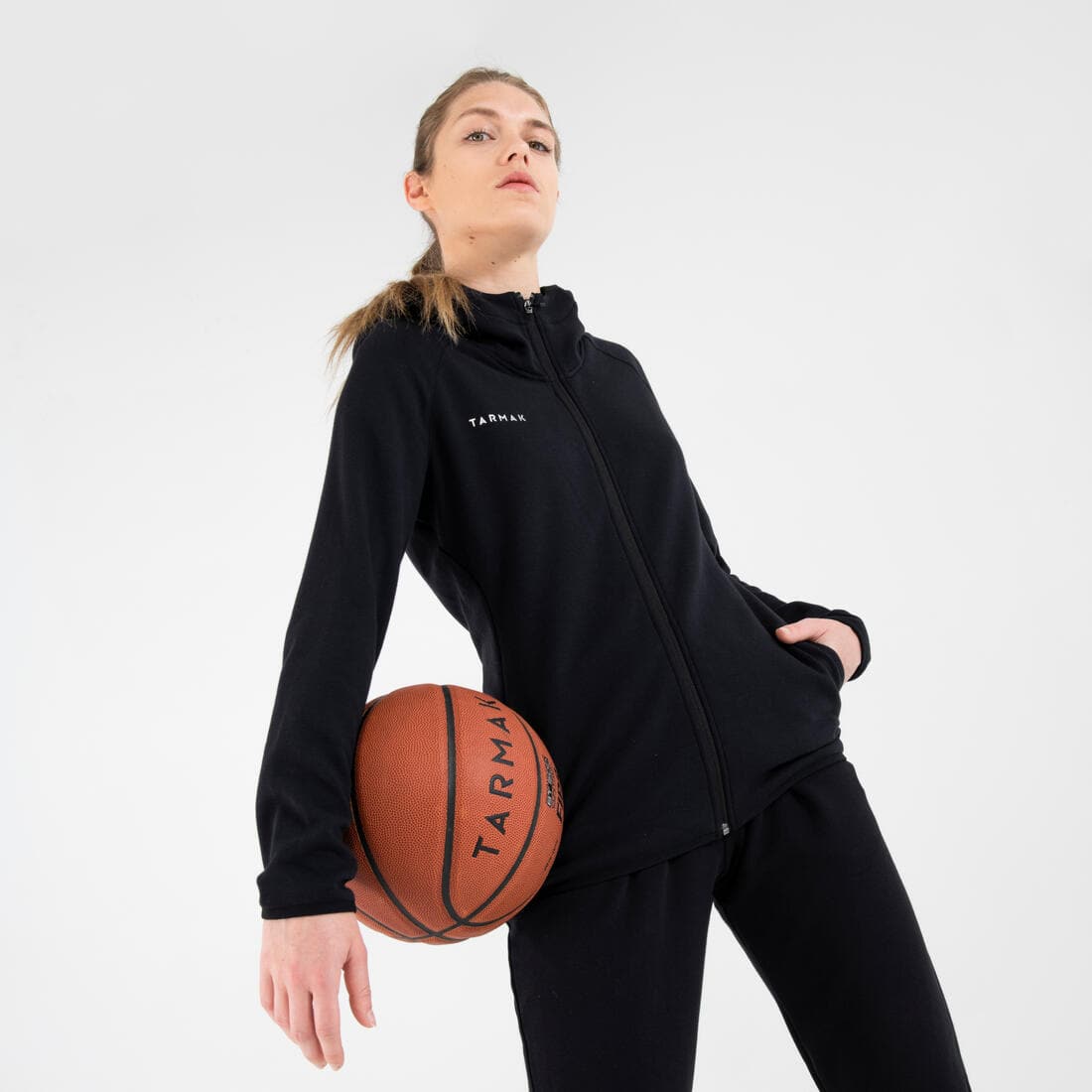 SWEAT DE BASKETBALL A CAPUCHE ZIPPE FEMME - J500 NOIR