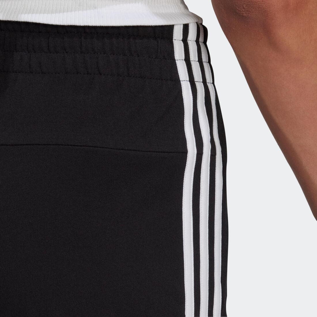 SHORT DE FITNESS SOFT TRAINING ADIDAS FEMME noir