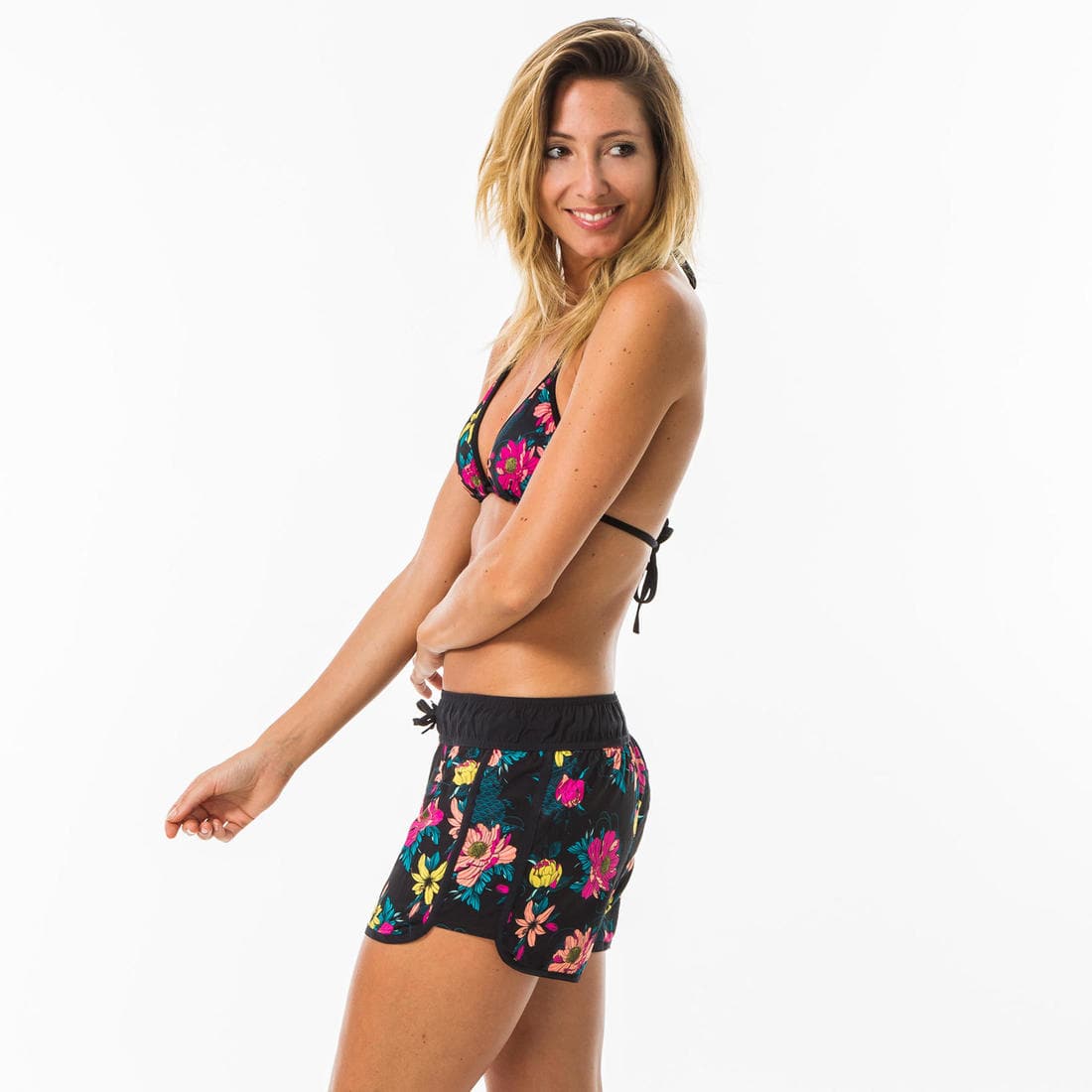 Boardshort surf femme TINI CORAIL avec ceinture élastiquée et cordon de serrage