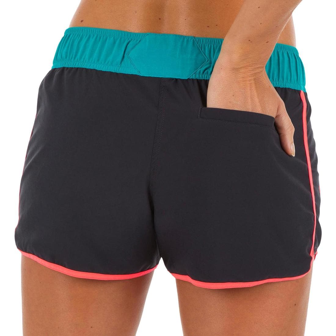 Boardshort surf femme TINI CORAIL avec ceinture élastiquée et cordon de serrage