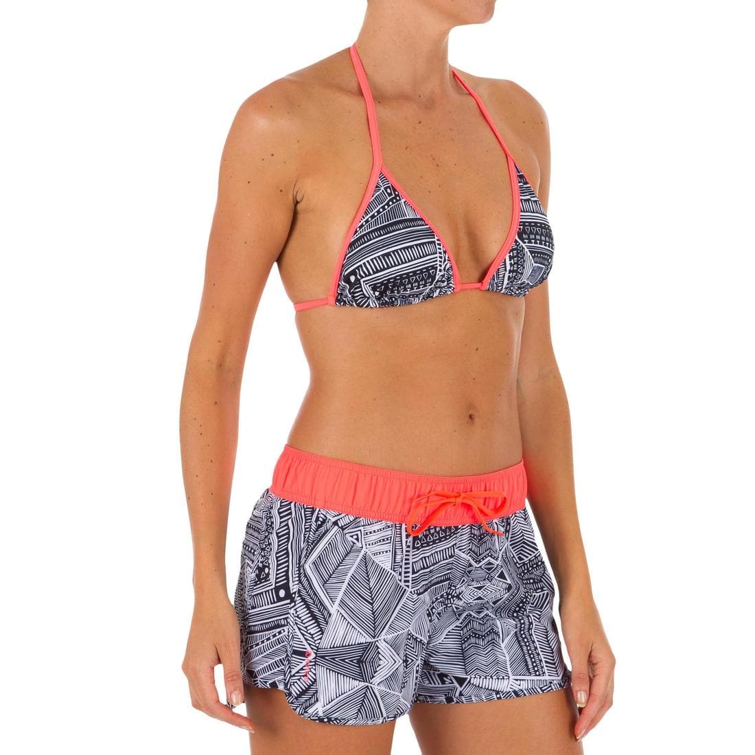 Boardshort surf femme TINI CORAIL avec ceinture élastiquée et cordon de serrage