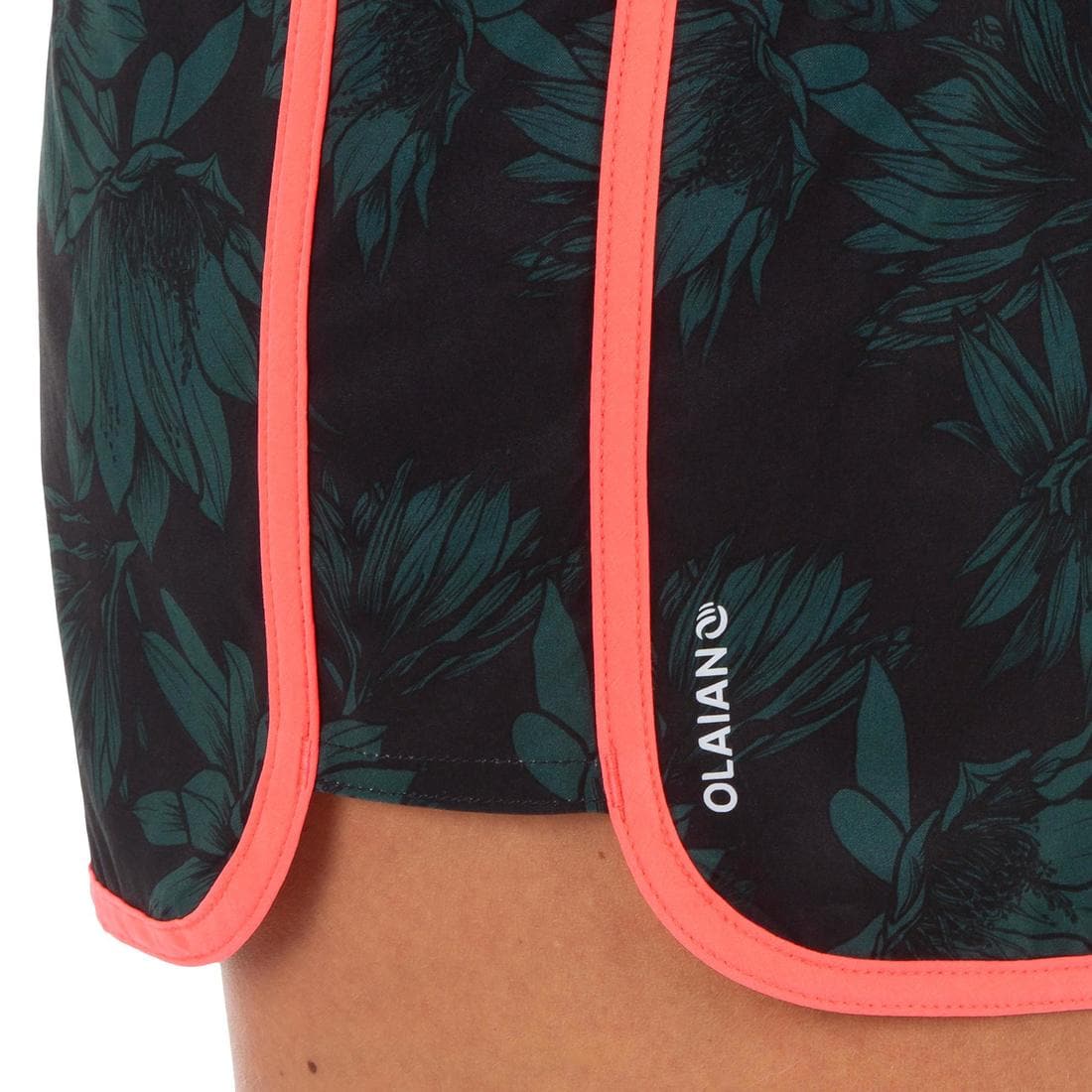 Boardshort surf femme TINI CORAIL avec ceinture élastiquée et cordon de serrage